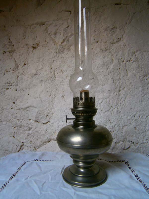 оловянная керосиновая лампа