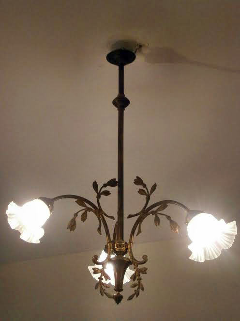 французская подвесная лампа -люстра в стиле модерн