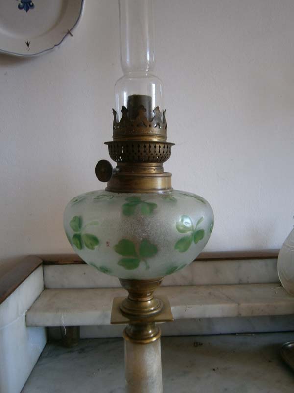 антикварная французская керосиновая лампа
