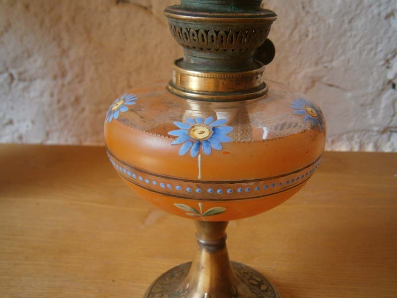 Старинная французская керосиновая лампа 