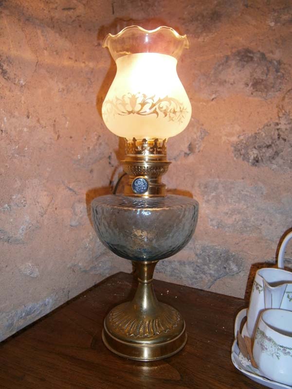 Старинная настольная французская стеклянная лампа