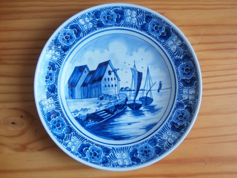 Настенная голландская тарелка Delft blau